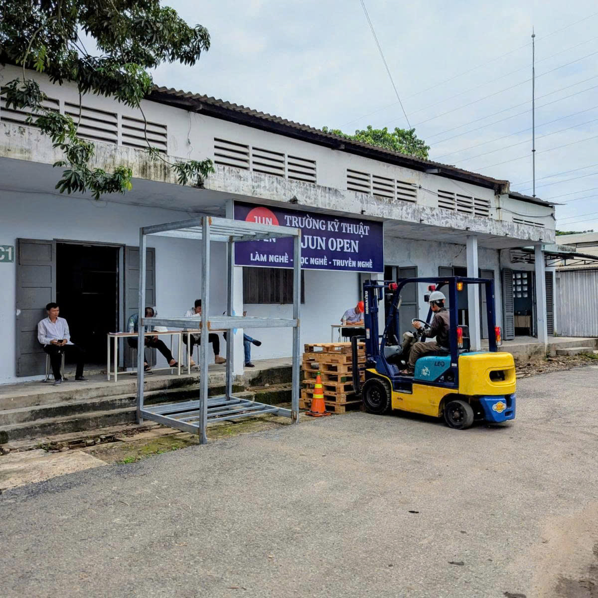 Hình ảnh Trường Kỹ Thuật JUN OPEN - Trường Kỹ Thuật JUN OPEN